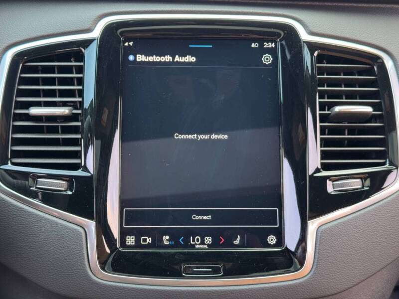 2024 Volvo XC90 Recharge T8 Ultimate Bright Theme 7P