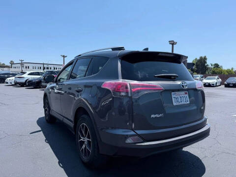 2017 Toyota RAV4 LE