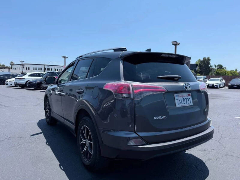 2017 Toyota RAV4 LE