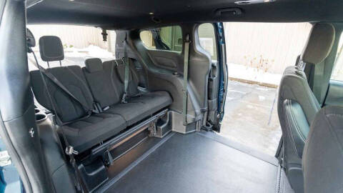 2024 Chrysler Pacifica Touring