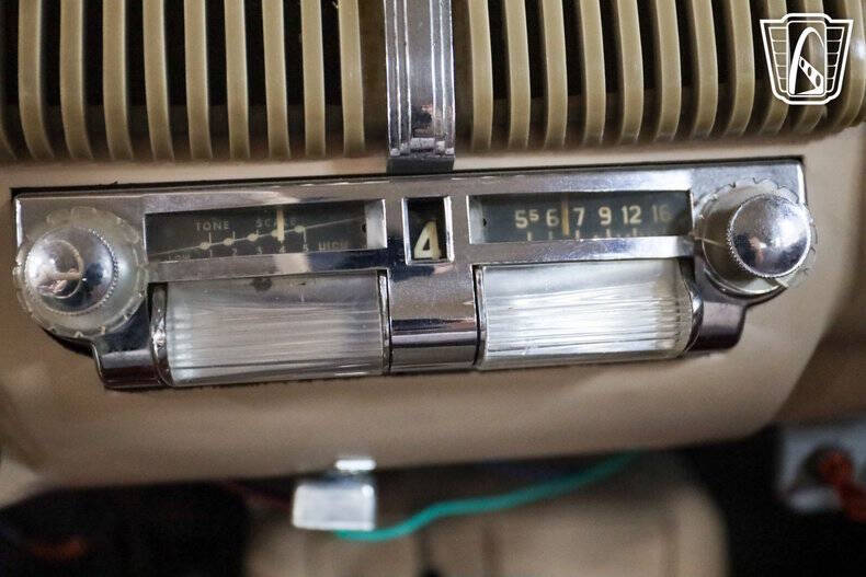 1947 Ford Deluxe