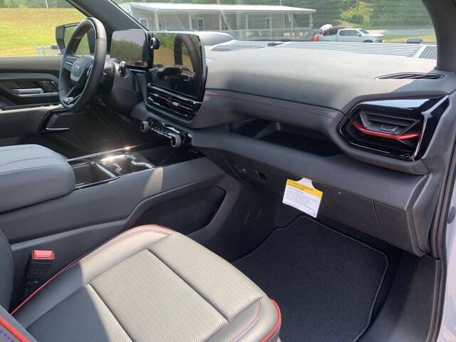 2025 Chevrolet Silverado EV RST