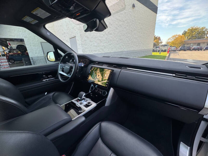 2023 Land Rover Range Rover P530 SE