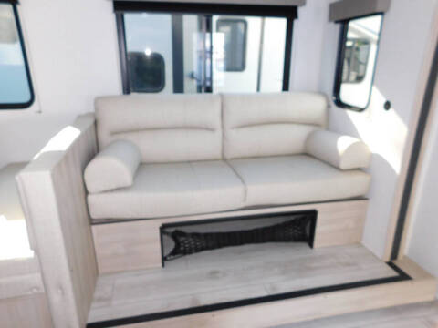 2024 Della Terra 255 BHLE