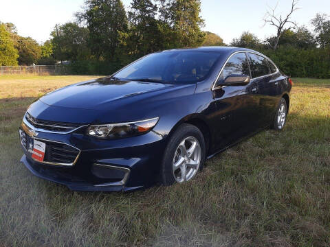 2018 Chevrolet Malibu for sale at LA PULGA DE AUTOS in Dallas TX