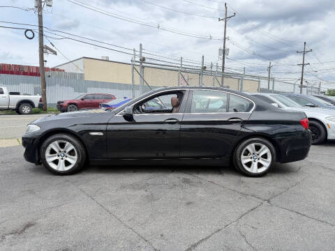 2012 BMW 5 Series 528i
