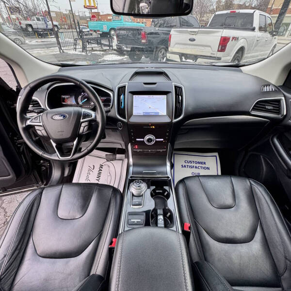 2020 Ford Edge Titanium