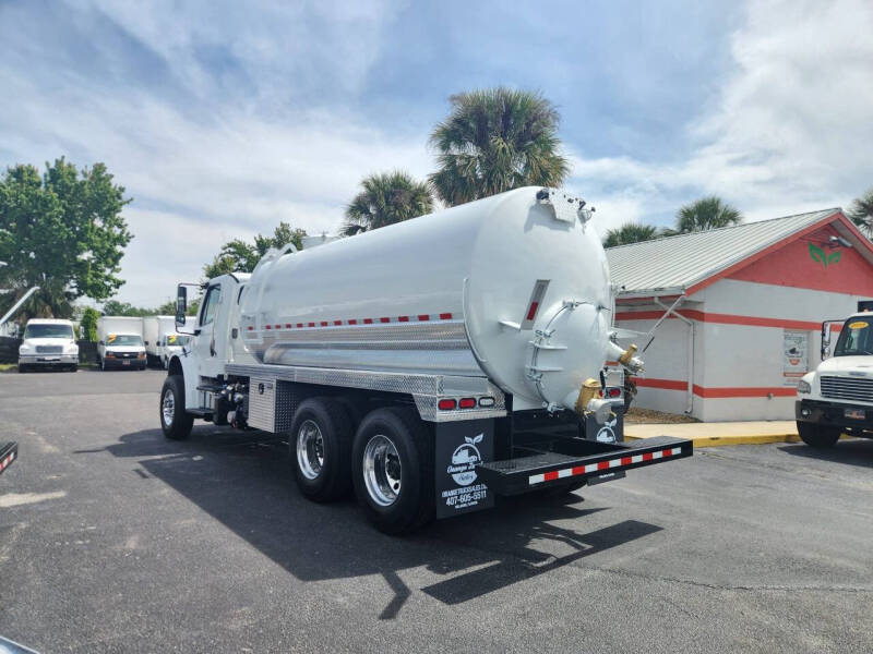 2024 Freightliner M2 106