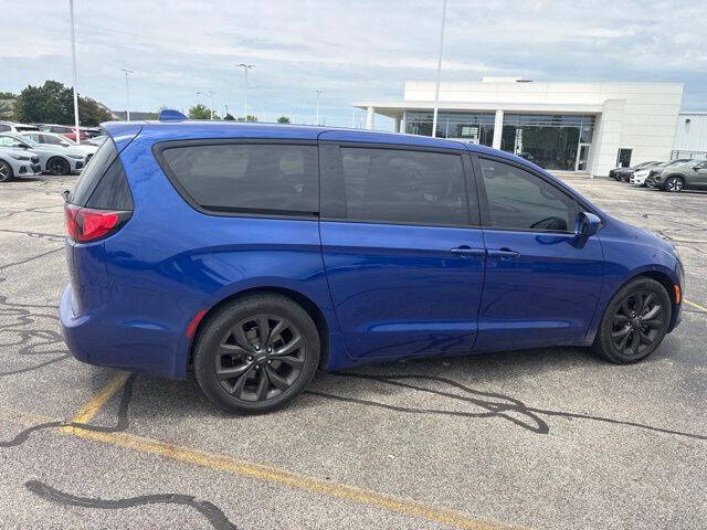 2020 Chrysler Pacifica Touring