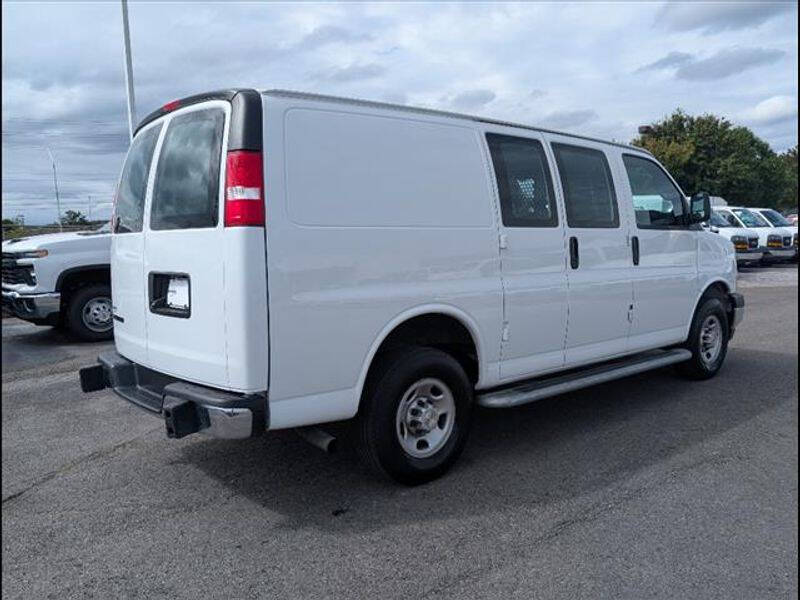 2023 Chevrolet Express 2500