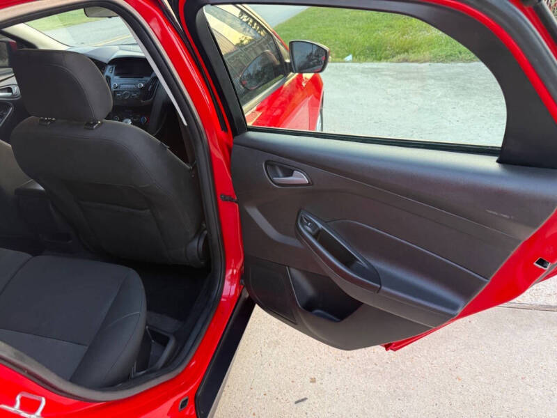 2017 Ford Focus SE