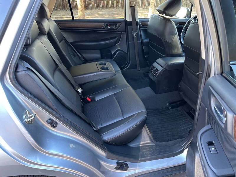 Image 10 of 2015 Subaru Outback 2.5i Limited