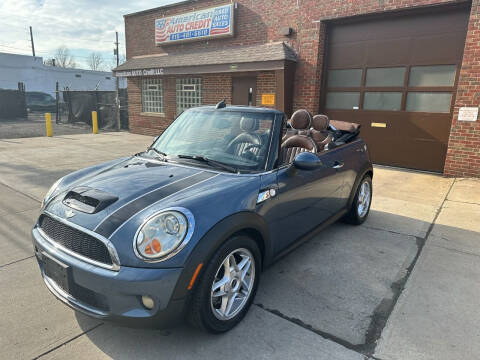 2010 MINI Cooper for sale at AMERICAN AUTO CREDIT in Cleveland OH