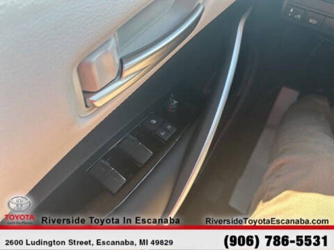 2025 Toyota Corolla Hatchback XSE