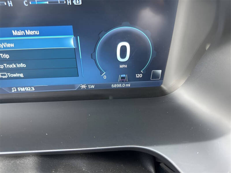 2022 Ford F-150 Lightning Lariat