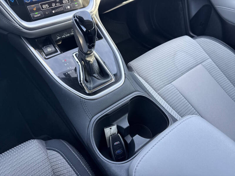 2023 Subaru Outback Premium