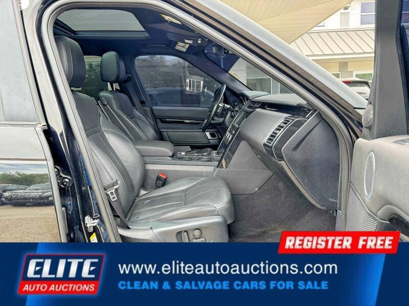 2020 Land Rover Discovery SE