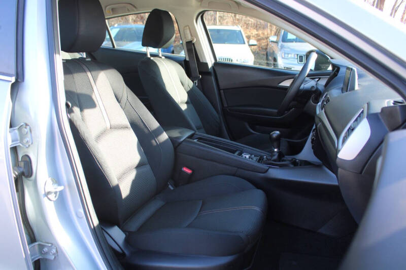 2017 Mazda MAZDA3 Sport