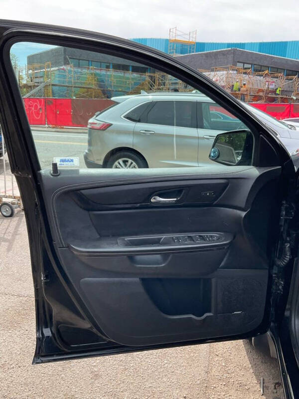 2017 Chevrolet Traverse Premier