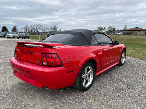 2004 Ford Mustang GT Deluxe