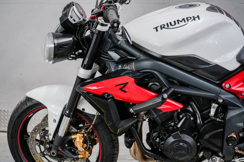 2015 Triumph Street Triple R