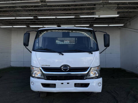 2019 Hino 195