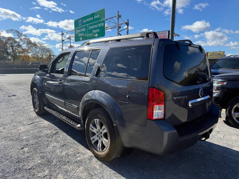 2011 Nissan Pathfinder Silver Edition
