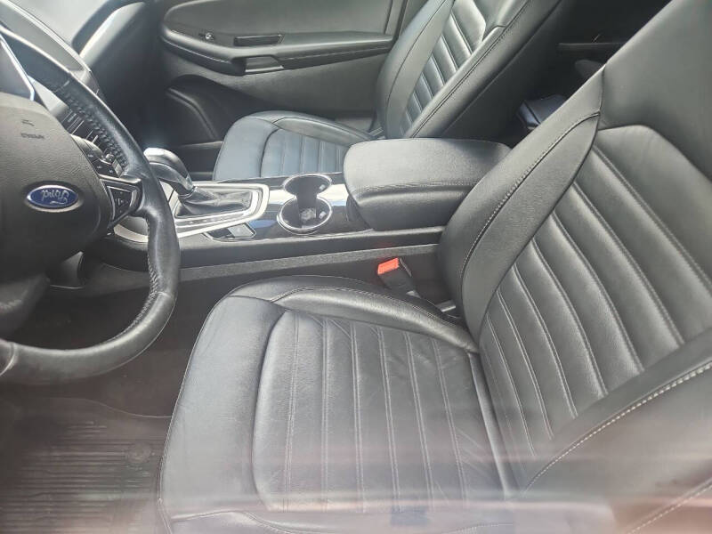 2017 Ford Edge SEL