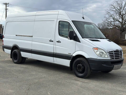 2009 Freightliner Sprinter for sale at ECONO AUTO INC in Spotsylvania VA