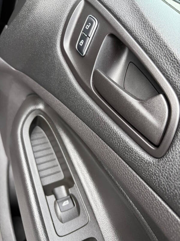 2014 Ford Escape S