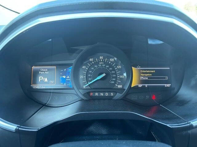 2017 Ford Edge Titanium
