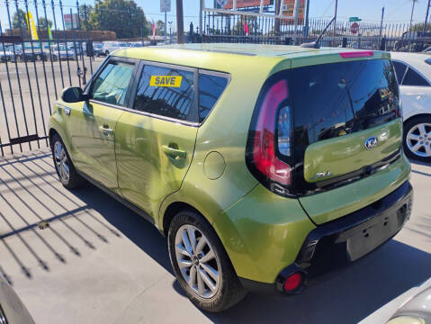 2017 Kia Soul +