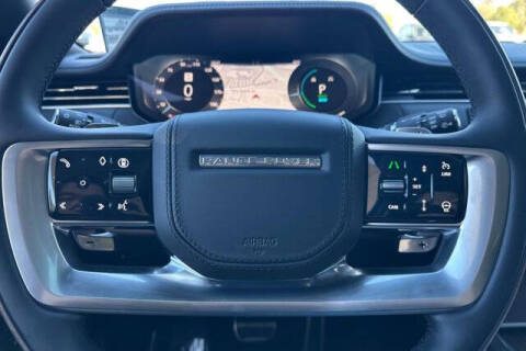 2025 Land Rover Range Rover P550e Autobiography