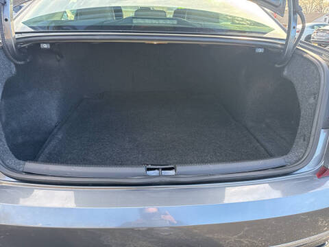 2018 Volkswagen Passat 2.0T R-Line