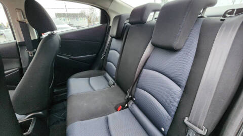 2019 Toyota Yaris LE