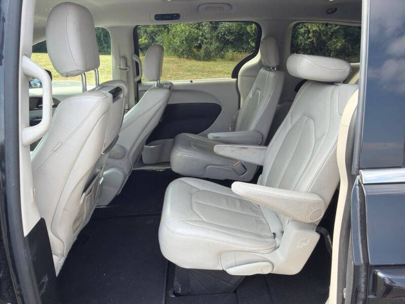 2019 Chrysler Pacifica Touring L Plus