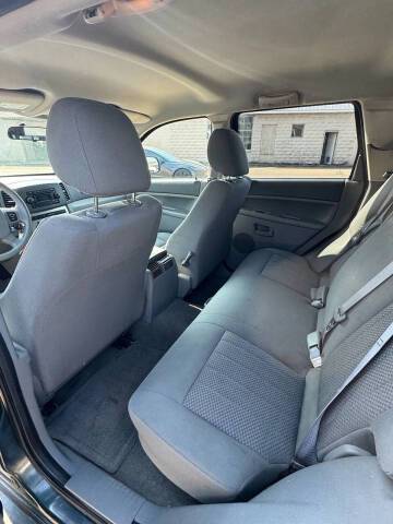 2005 Jeep Grand Cherokee Laredo