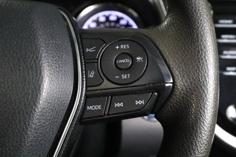 2020 Toyota Camry Hybrid LE