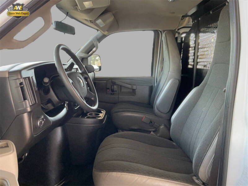 2023 Chevrolet Express 2500