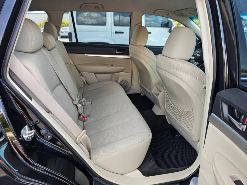 2011 Subaru Outback 2.5i