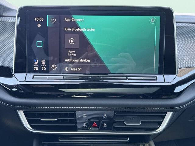 2024 Volkswagen Atlas Cross Sport SEL Premium R-Line 4Motion