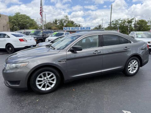 2013 Ford Taurus SE