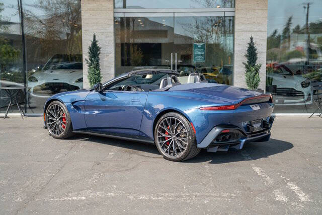 2023 Aston Martin Vantage 3