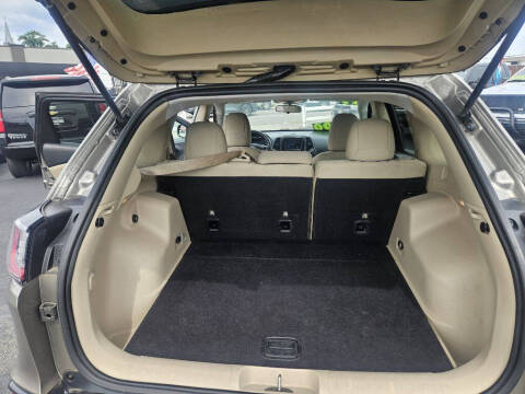 2019 Jeep Cherokee Latitude