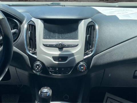 2017 Chevrolet Cruze LS Auto