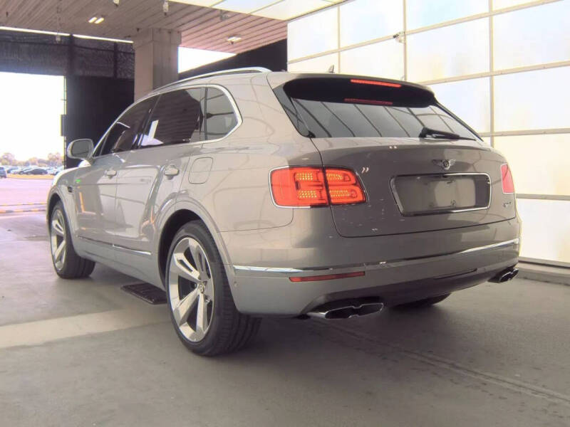 2020 Bentley Bentayga Hybrid