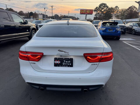 2017 Jaguar XE 25t Prestige