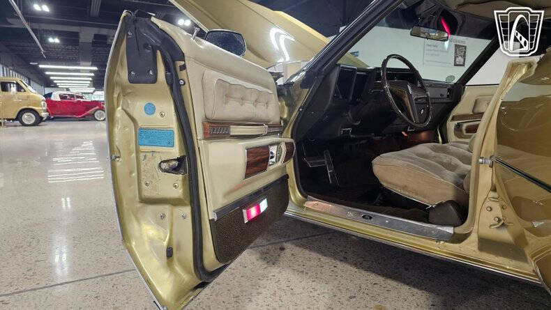 1972 Oldsmobile Ninety-Eight