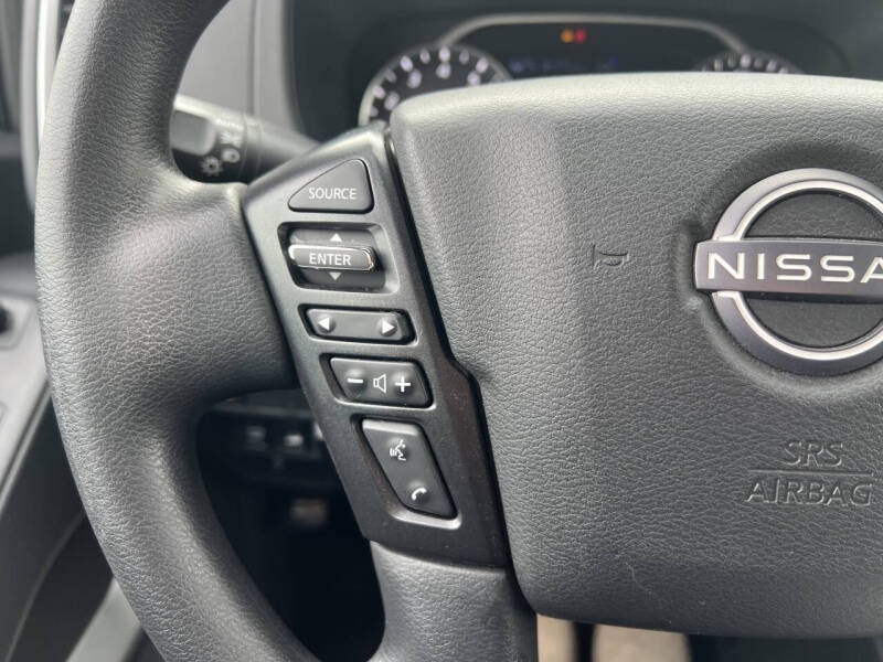 2022 Nissan Frontier SV