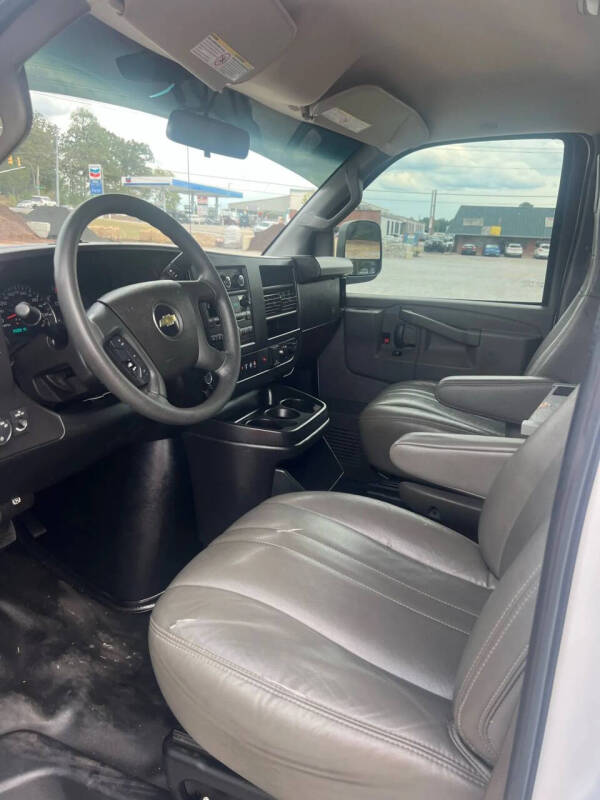 2019 Chevrolet Express 2500